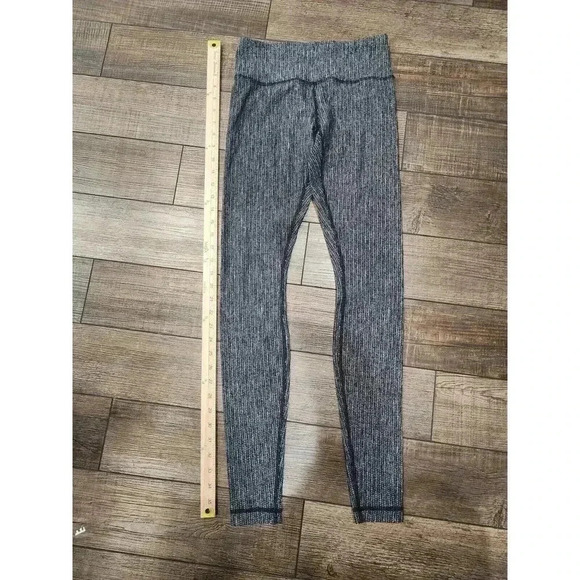 Lululemon Pants - Lululemon Leggings Womens Size 4 Black And White